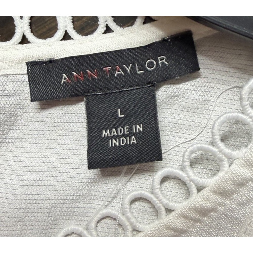 NWT Ann Taylor Womens Short Sleeve White Pullover Top Blouse Shirt Size Large - Picture 3 of 10